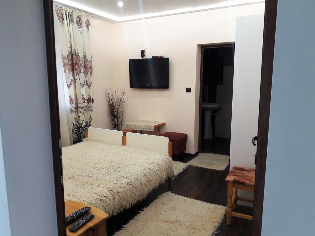 Sharkov Guest House Dolen  Zewnętrze zdjęcie